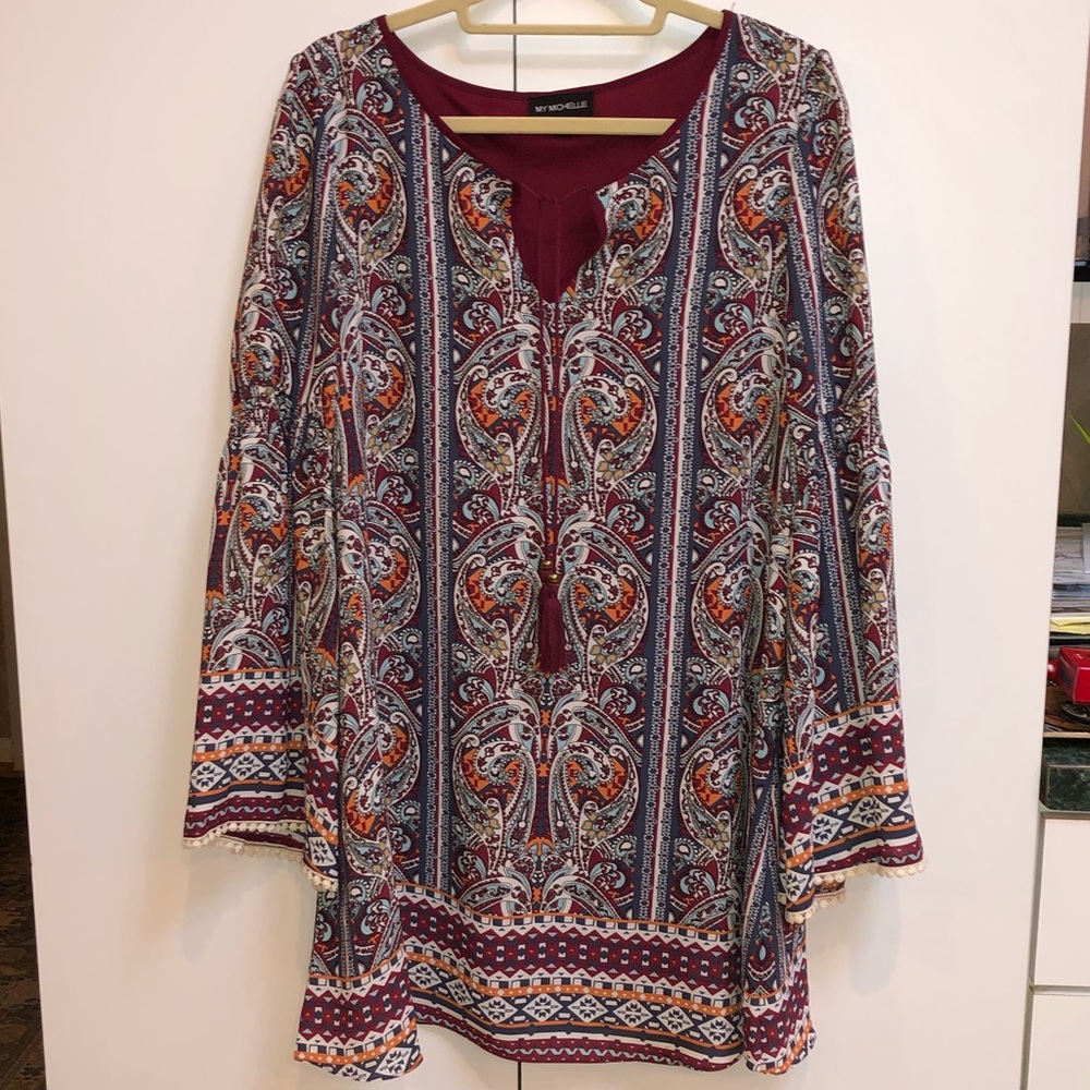 Patterned bell sleeve dress